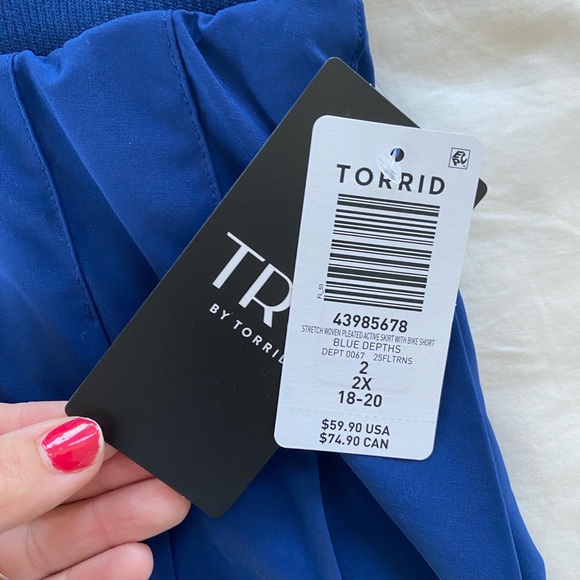 Torrid TRU Woven Stretch Active Skirt with shorts - Picture 5 of 8